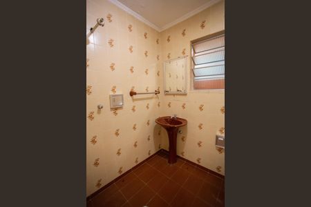 Casa para alugar com 90m², 3 quartos e 1 vagaBANHEIRO