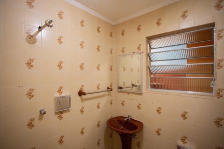 Casa para alugar com 90m², 3 quartos e 1 vagaBANHEIRO