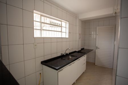 Casa para alugar com 90m², 3 quartos e 1 vagaCOZINHA