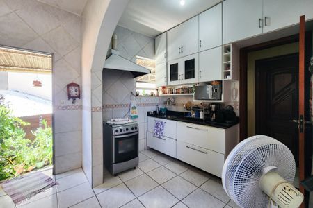 Apartamento à venda com 90m², 2 quartos e sem vagaCozinha 