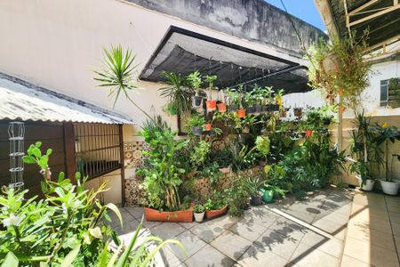 Apartamento à venda com 90m², 2 quartos e sem vagaÁrea 