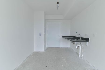 Cozinha de kitnet/studio à venda com 1 quarto, 26m² em Cidade Monções, São Paulo