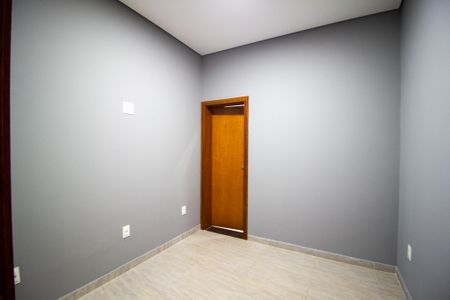 Casa de condomínio para alugar com 350m², 3 quartos e 4 vagasQuarto de Serviço