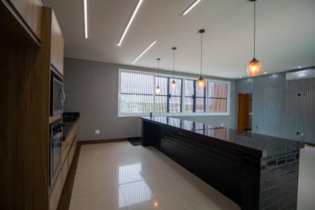 Casa de condomínio para alugar com 350m², 3 quartos e 4 vagasCozinha