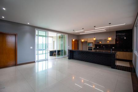 Casa de condomínio para alugar com 350m², 3 quartos e 4 vagasSala