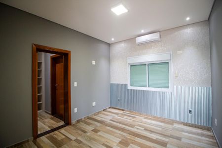 Casa de condomínio para alugar com 350m², 3 quartos e 4 vagasSuíte 3