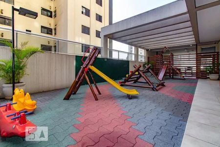 Apartamento à venda com 81m², 2 quartos e 1 vaga Apartamento à venda com 81m², 2 quartos e 1 vagaÁrea comum - Salão de jogos