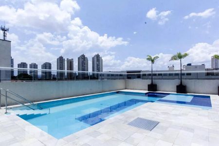 Apartamento à venda com 81m², 2 quartos e 1 vaga Apartamento à venda com 81m², 2 quartos e 1 vagaÁrea comum - Piscina