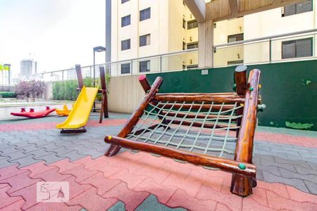 Apartamento à venda com 81m², 2 quartos e 1 vaga Apartamento à venda com 81m², 2 quartos e 1 vagaÁrea comum - Salão de jogos