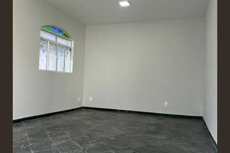 Casa para alugar com 6 quartos, 240m² em Jardim Leblon, Belo Horizonte