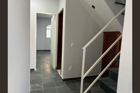 Casa para alugar com 6 quartos, 240m² em Jardim Leblon, Belo Horizonte