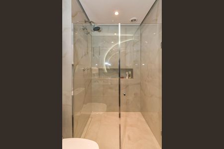 Banheiro de kitnet/studio à venda com 1 quarto, 30m² em Jardim das Acacias, São Paulo