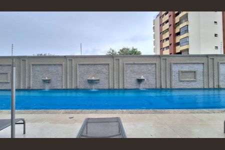 Apartamento à venda com 183m², 3 quartos e 3 vagasÁrea comum - Piscina