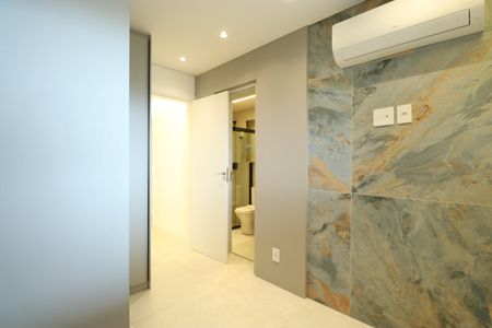 Apartamento à venda com 183m², 3 quartos e 3 vagasSuíte 1