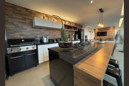 Casa à venda com 490m², 4 quartos e 4 vagas