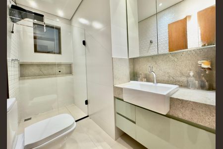 Casa à venda com 490m², 4 quartos e 4 vagas