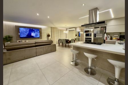 Casa à venda com 4 quartos, 490m² em Nova Cachoeirinha, Belo Horizonte