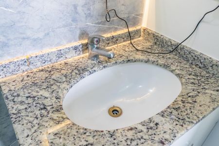 Apartamento à venda com 75m², 3 quartos e 2 vagas Apartamento à venda com 75m², 3 quartos e 2 vagasBanheiro da Suíte