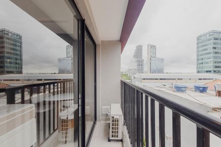 Varanda de kitnet/studio à venda com 1 quarto, 25m² em Pinheiros, São Paulo