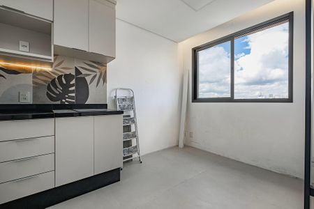 Sala/CozinhaSala/Cozinha de apartamento para alugar com 1 quarto, 24m² em Pinheiros, São Paulo