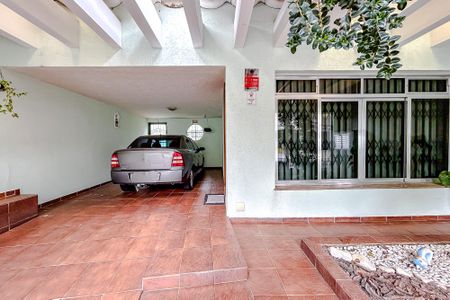 Casa à venda com 245m², 4 quartos e 2 vagasGaragem