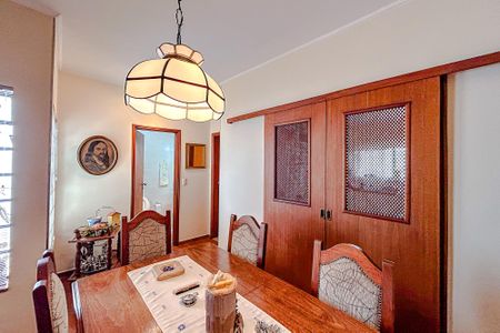 Casa à venda com 245m², 4 quartos e 2 vagasSala de Jantar