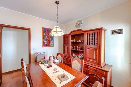 Casa à venda com 245m², 4 quartos e 2 vagasSala de Jantar