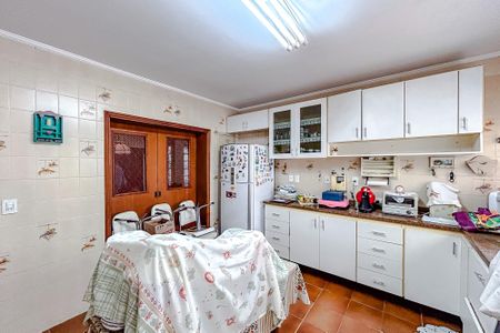 Casa à venda com 245m², 4 quartos e 2 vagasCozinha