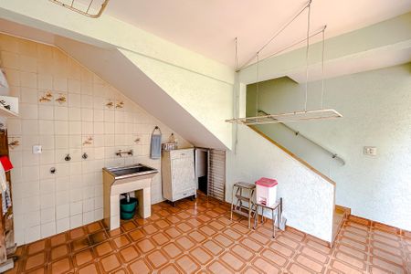 Casa à venda com 245m², 4 quartos e 2 vagasÁrea de Serviço