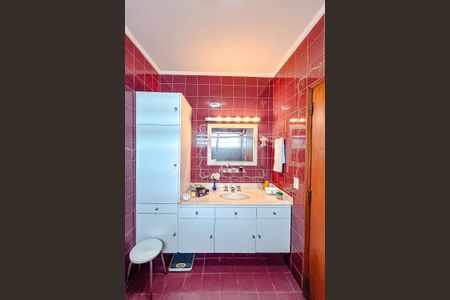 Casa à venda com 245m², 4 quartos e 2 vagasBanheiro da Suíte 1