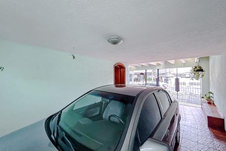 Casa à venda com 245m², 4 quartos e 2 vagasGaragem