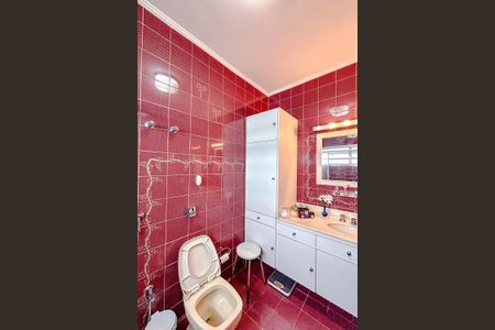 Casa à venda com 245m², 4 quartos e 2 vagasBanheiro da Suíte 1