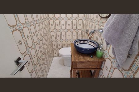 Casa à venda com 320m², 3 quartos e 4 vagasLavabo 