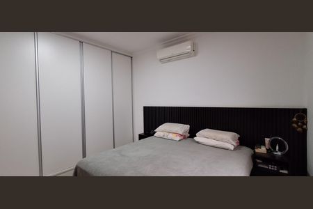 Casa à venda com 320m², 3 quartos e 4 vagasSuíte 