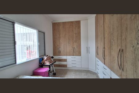 Casa à venda com 320m², 3 quartos e 4 vagasQuarto 2