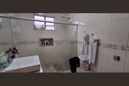 Casa à venda com 320m², 3 quartos e 4 vagasBanheiro Suíte 