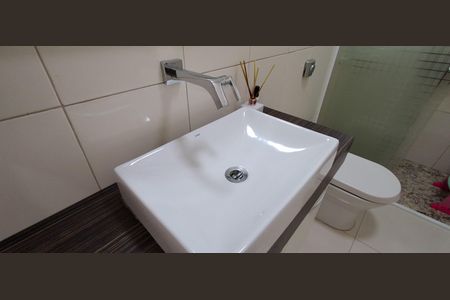 Casa à venda com 320m², 3 quartos e 4 vagasBanheiro Social 