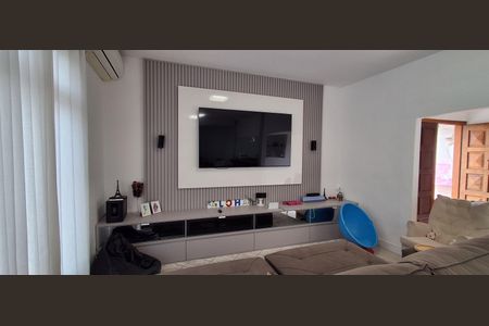 Sala de casa à venda com 3 quartos, 320m² em Jardim Orlandina, São Bernardo do Campo