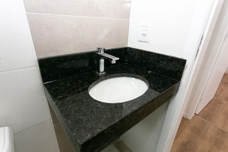 Apartamento para alugar com 46m², 2 quartos e sem vaga Apartamento para alugar com 46m², 2 quartos e sem vagaBanheiro