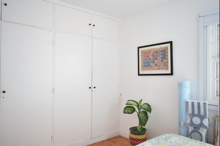 Apartamento à venda com 115m², 3 quartos e 1 vagaQuarto 2
