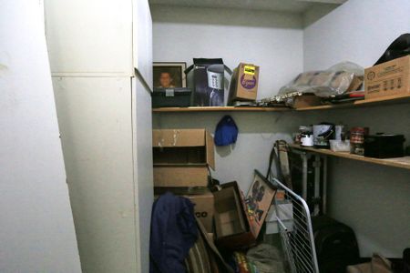 Casa à venda com 485m², 4 quartos e 4 vagasQuarto de Serviço