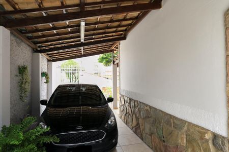 Casa à venda com 485m², 4 quartos e 4 vagasGaragem