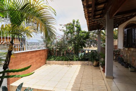 Casa à venda com 485m², 4 quartos e 4 vagasEntrada