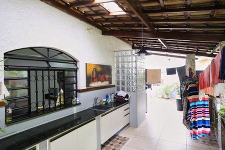 Casa à venda com 485m², 4 quartos e 4 vagasChurrasqueira
