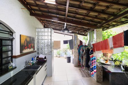 Casa à venda com 485m², 4 quartos e 4 vagasChurrasqueira