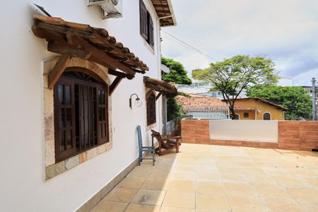 Casa à venda com 485m², 4 quartos e 4 vagasÁrea externa