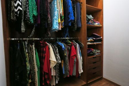 Casa à venda com 485m², 4 quartos e 4 vagasCloset da suíte