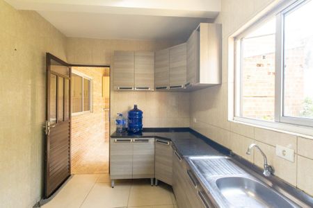 Casa para alugar com 200m², 3 quartos e 2 vagasCozinha