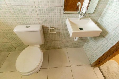 Casa para alugar com 200m², 3 quartos e 2 vagasBanheiro Social 1