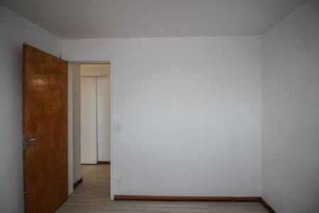 Quarto 1 de apartamento para alugar com 2 quartos, 45m² em Jardim Alvorada, Nova Iguaçu